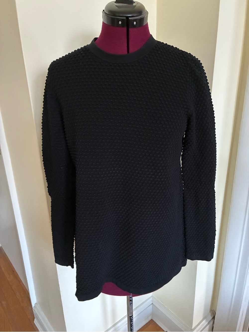 Cos Bubble Knit Long-Sleeve Women's Top Classic Crewneck